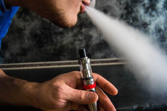 Apakah Vape Mengandung Nikotin Seperti Rokok?
