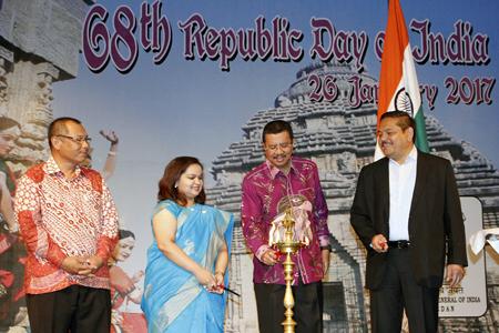 India 68 Tahun, Gubernur Harapkan Kerjasama Lebih Kuat