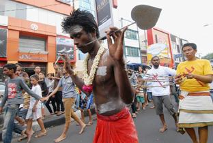 Gubernur Sebut Thaipusam Menarik Masuk Kalender Wisata
