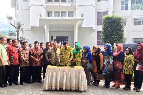 Mess Tengku Rizal Nurdin Sekelas Bintang Tiga Diresmikan di Parapat