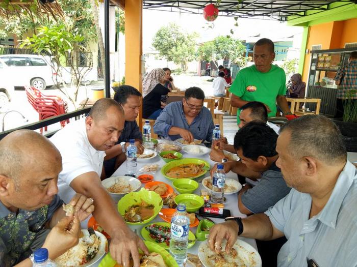 Cari Tempat Makan Asri di Medan?