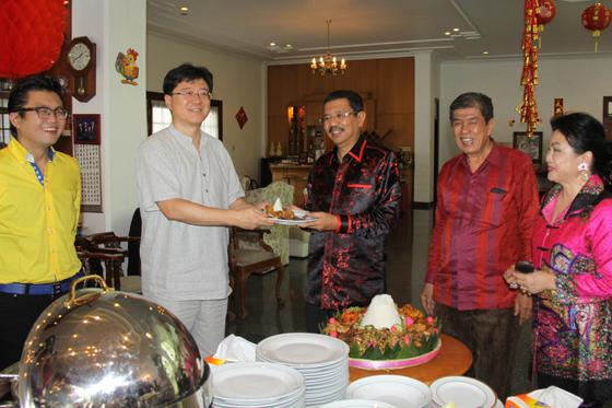 Kehadiran Sofyan Tan, Contoh Kebhinnekaan di Sumut