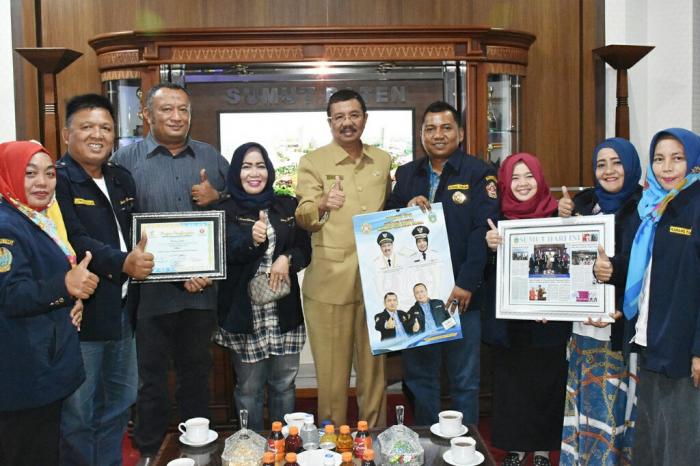 Tengku Erry Peduli Karang Taruna