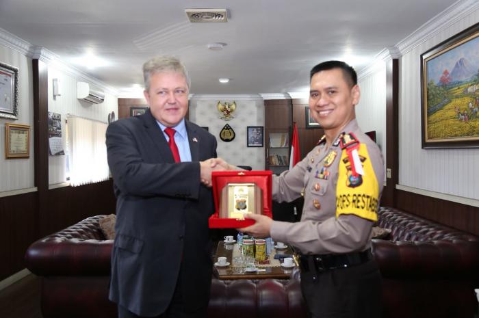 Kapolrestabes Medan Terima Kunjungan Konjen USA
