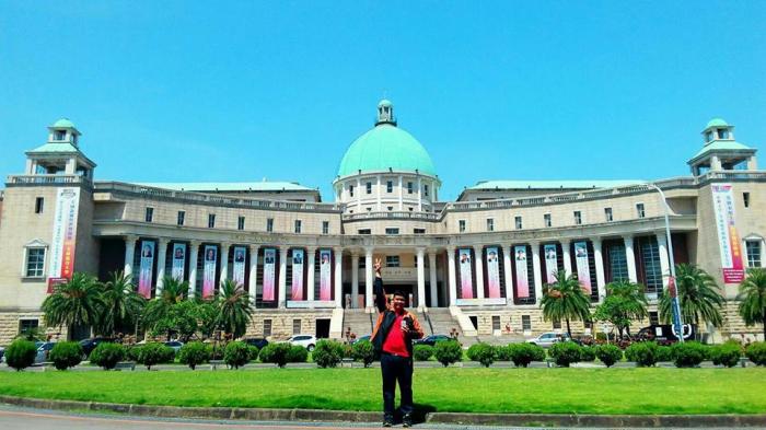 Kegiatan Lomba Esai Berhadiah Studi Wisata ke Taiwan