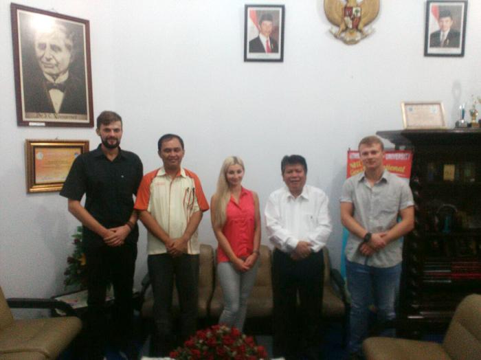 Mahasiswa S2 dan S3 CULS Rep. Ceko Kunjungi Fakultas Teknik Nommensen 