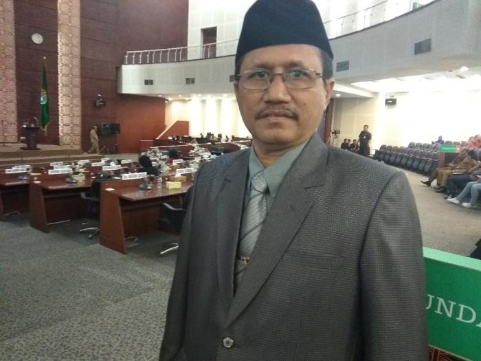Wagirin Arman Pimpin Paripurna Pelantikan Horas Rajagukguk Jadi Anggota DPRD Sumut