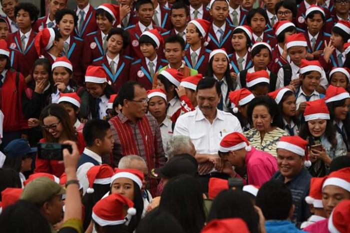 Natal dan Syukuran Tahun Baru SMP, SMA, dan SMK se-Humbahas Sukses