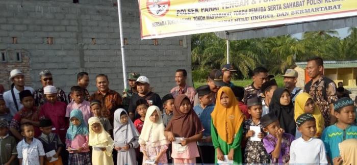Temu Ramah Forkopimca Panai Hulu Berikan Santunan