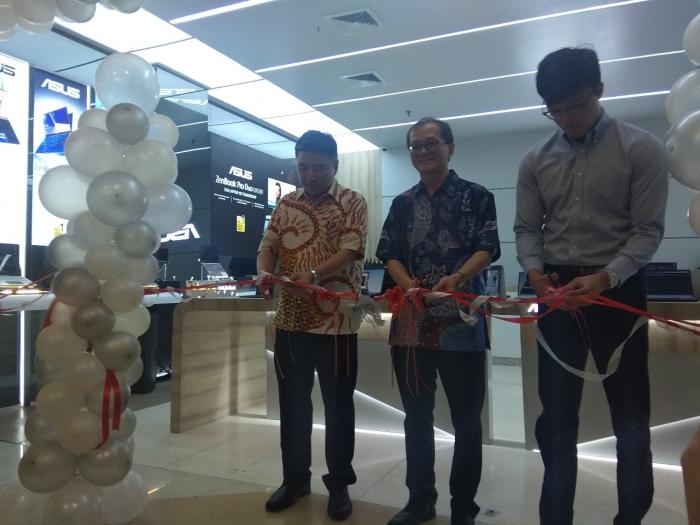 ASUS Exclusive Store Hadir di Mall Centre Point Medan