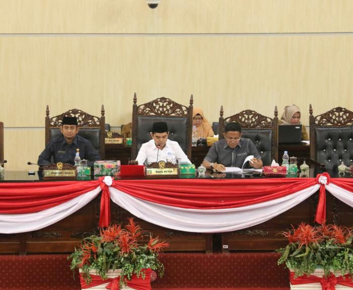 Sekda Sampaikan Jawaban Kepala Daerah Terhadap Pemandangan Umum Fraksi-Fraksi DPRD Kota Medan