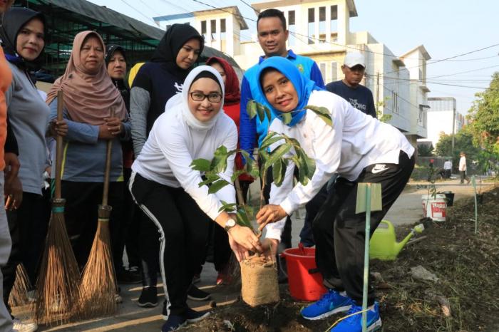 Nurul Ajak Warga Gotong Royong Jaga Lingkungan