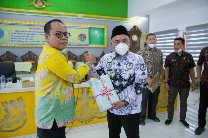 Bupati Labuhanbatu Tandatangani Perjanjian Kerjasama Dengan BPN Labuhanbatu