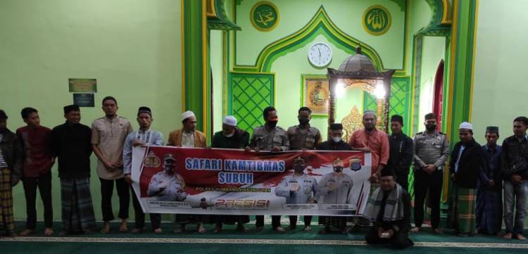 Polres Humbang Hasundutan Lakukan Safari Subuh Kamtibmas di Masjid Raya Doloksanggul