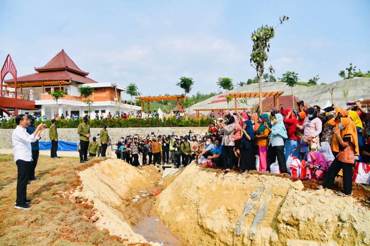 Harapan Para Petani atas Keberadaan Bendungan Randugunting