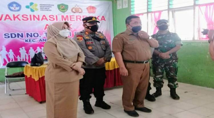 Murid SD di Bintuju Tapsel Terima Vaksin Merdeka Tahap Pertama