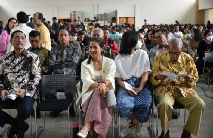 Bupati Humbang Hasundutan Dosmar Banjarnahor Hadiri Perayaan Epiphania Yayasan DEL