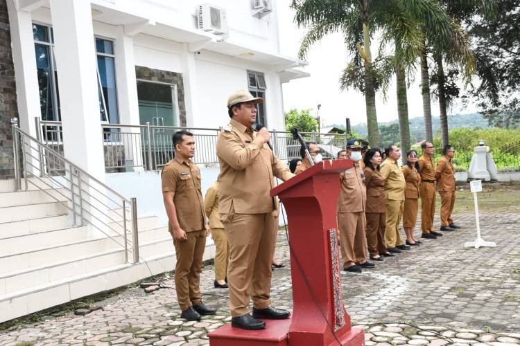 Pimpin Apel Perdana 2024, Bupati Samosir, Tingkatkan Kenerja
