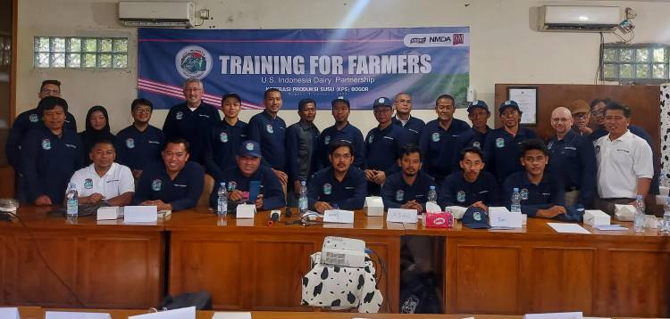 US-Indonesia Dairy Partnership Berdayakan Peternak untuk Meningkatkan Sektor Peternakan Sapi Perah Indonesia