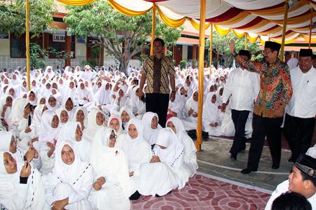 Khatam Alquran MAN 2 Model Medan, Cinta Pelajar Harus Lebih Pada Alquran