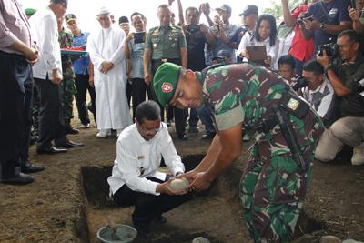 Kasad dan Gubsu Letakkan Batu Pertama Pembangunan Sentra Pertanian di Langkat