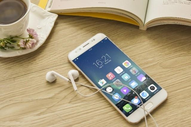 Vivo V5Plus Tawarkan Selfie yang Sempurna