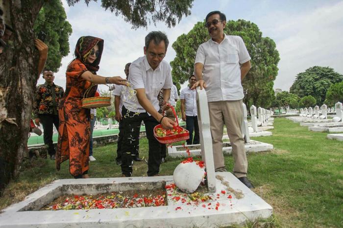 DJAROT: Ayah Selalu Berpesan Ziarahi Makam Pahlawan tak Dikenal