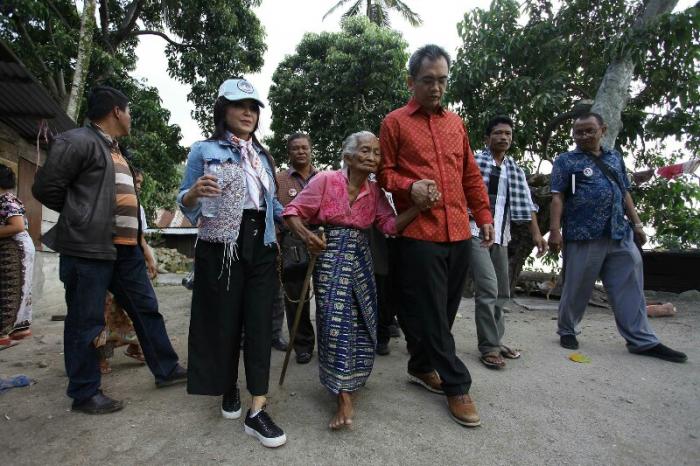 Menemui Nenek Saulina, yang Divonis Bersalah Karena Tebang Pohon Durian