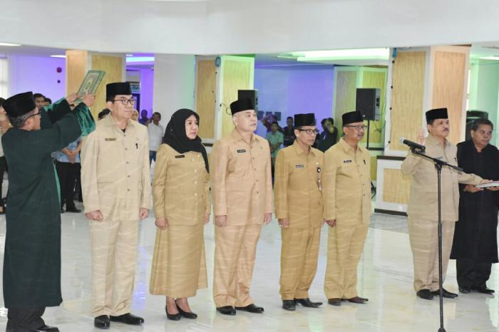 Delapan Pejabat Eselon 2 Dirotasi, Gubsu Ingatkan Agar Bekerja Lebih Baik