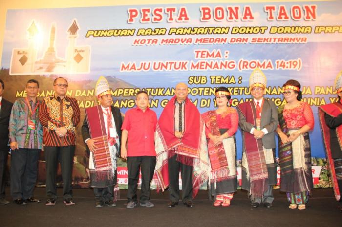 Pesta Bona Taon Punguan Raja Panjaitan Sukses