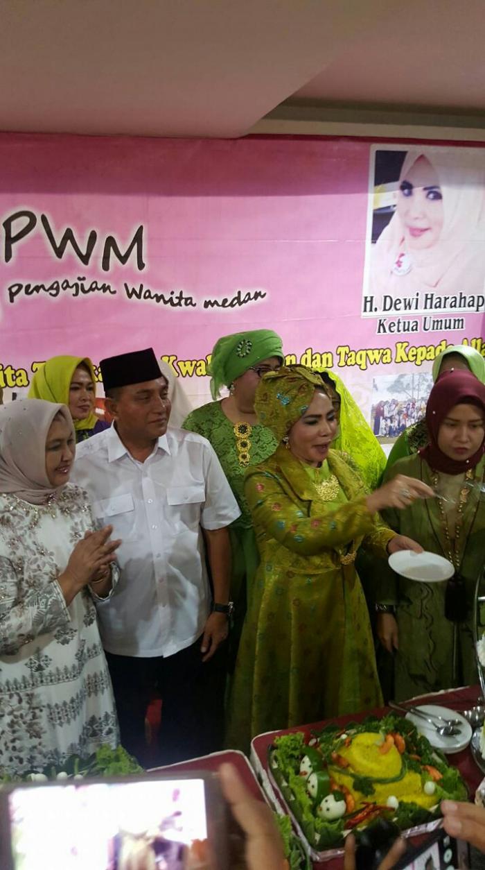 Edy Rahmayadi Ramaikan Milad Pengajian Wanita Medan