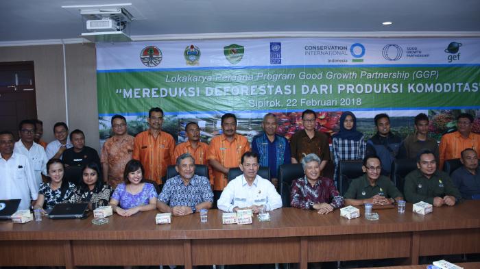 Lokakarya Program Good Growth Partnership (GGP): Arif Mengelola Perkebunan Kelapa Sawit Merupakan Keharusan