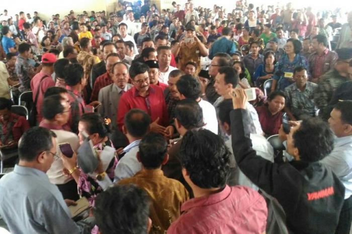 Djarot Serius Perhatikan Pelajar dan Mahasiswa Pintar di Sumut, Namun Tidak Mampu