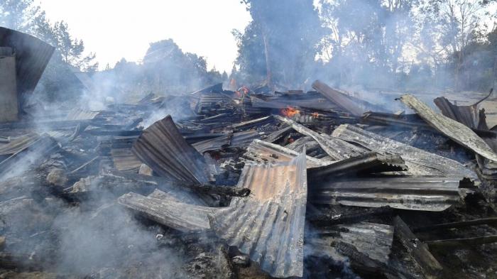 Tiga Rumah Warga Dusun 1 Sigulok  Kecamatan Sijamapolang Ludes Terbakar