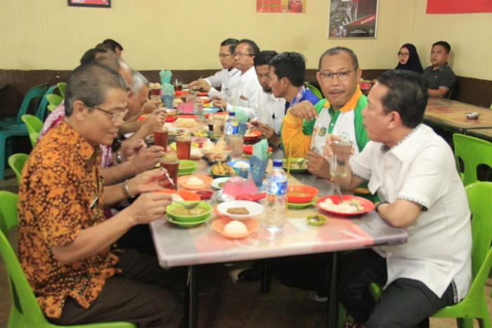 Wakil Wali Kota dan Bupati Batanghari Sarapan Pagi Bersama