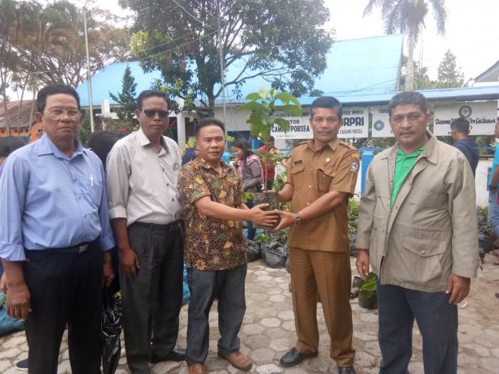 UHN Sumbangkan 35 Ribu Bibit Pohon di Kab. Tobasa