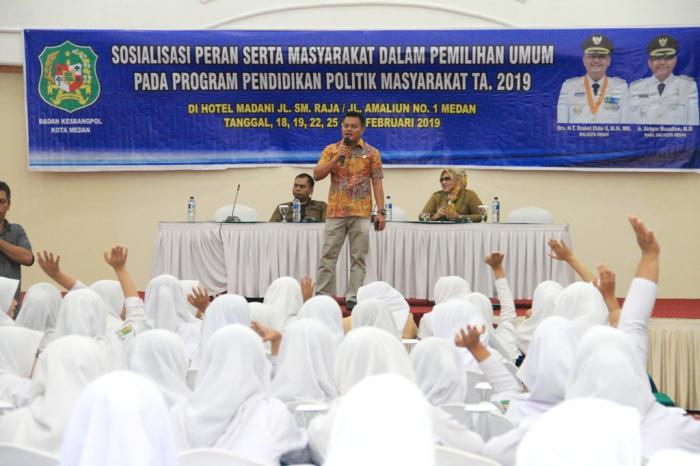 Sosialisasi Pemilu Serentak Kepada Pemilih Pemula