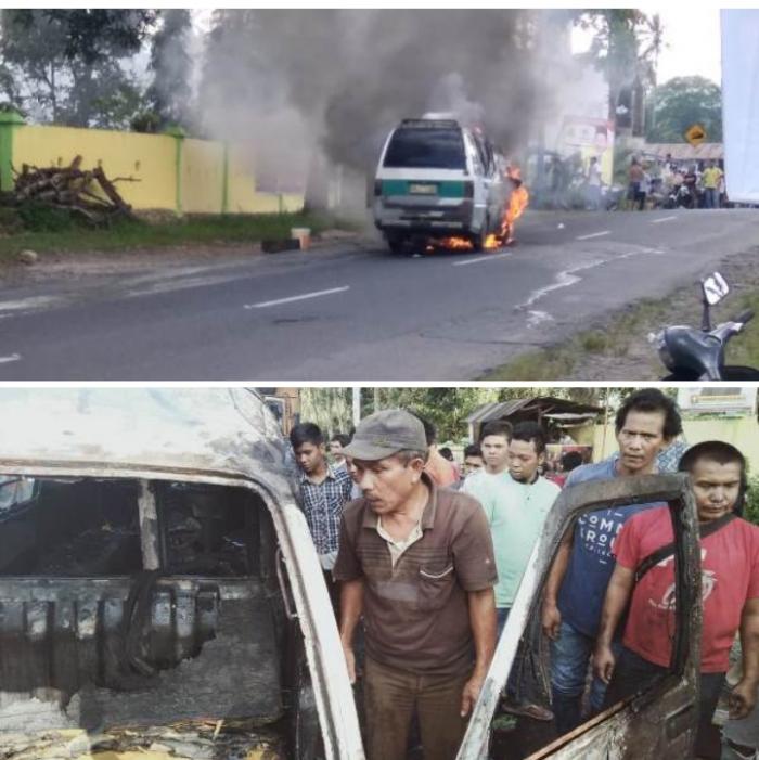 Diduga Akibat Koslet, Angkot Sadabuan - Sitaratoit Terbakar