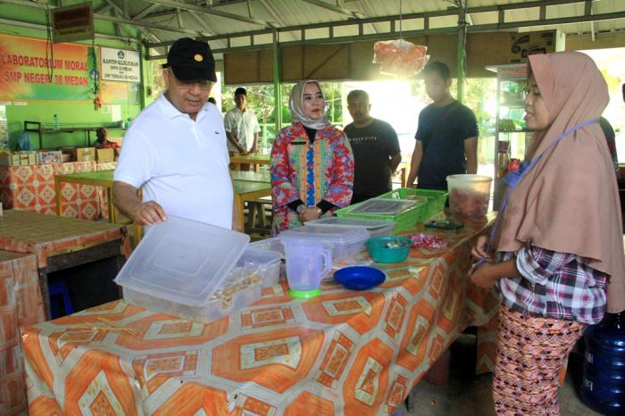 Pak Wali Tinjau Hingga Kantin Sekolah SMP Negeri 38 Medan