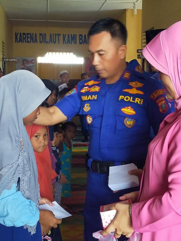 Bersyukur Atas Kenaikan Pangkat Kasat Polair Berbagi Tali Asih Santuni Anak Yatim