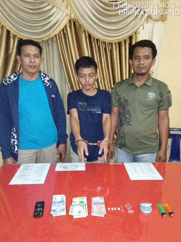 Polsek Kampung Rakyat Grebek Rumah Transaksi Narkoba