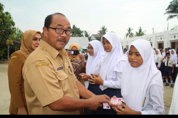 Pemkab Labuhanbatu Berikan 196 KIA di SMPN 1 Rantau Selatan