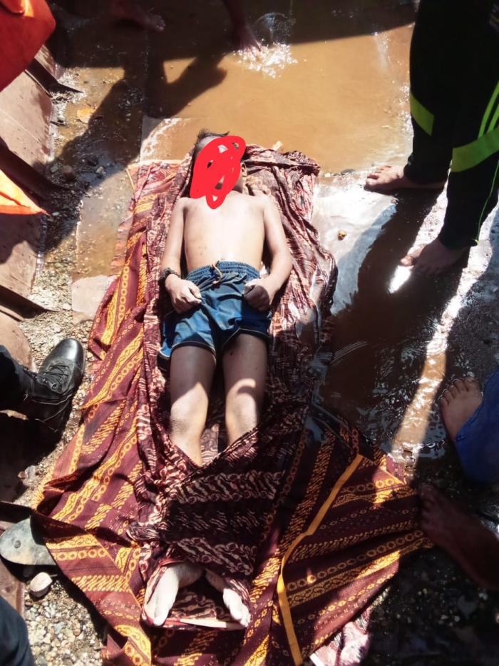 Warga Temukan Satu Mayat ABG yang Hanyut Di Sungai Bilah