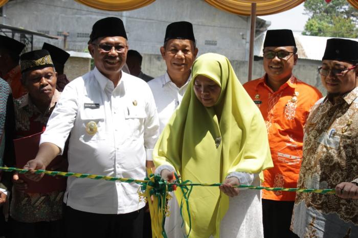 Bangunan Baru Masjid Al Muttaqin Dekat Pasar Induk Lau Cih Diresmikan