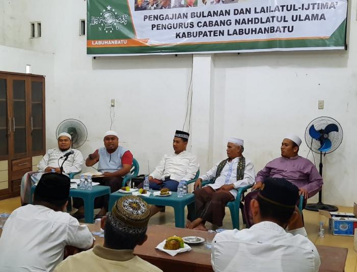 Kapolres Labuhanbatu AKBP Agus Darojat, SIK, MH, Hadiri Pengajian Rutin Lailatul Ijtima PC NU