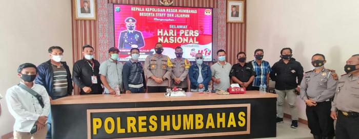 Hari Pers Nasional, Polres Humbahas Undang Wartawan