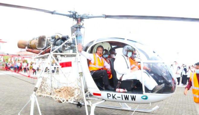 Bupati Tapsel Tinggalkan Perkantoran Naik Helikopter