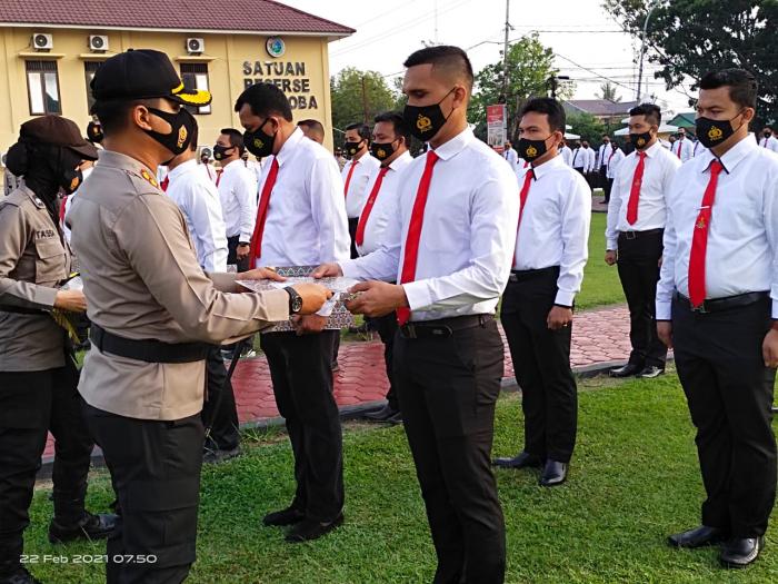 25 Personel Polres Labuhanbatu Terima Reward