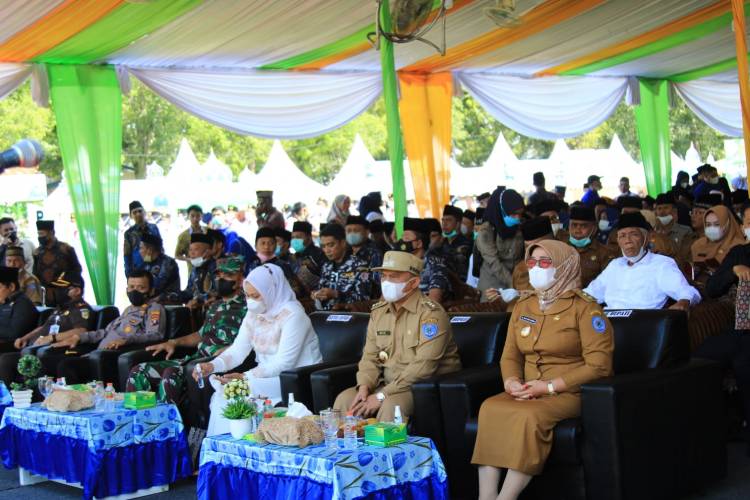 Bupati Labuhanbatu Saksikan Penaikan Bendera LPTQ ke- 51 dan LSQI ke- 36