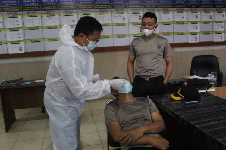Kapolres Labuhanbatu Perintahkan Sidokes Swab Antigen Personil